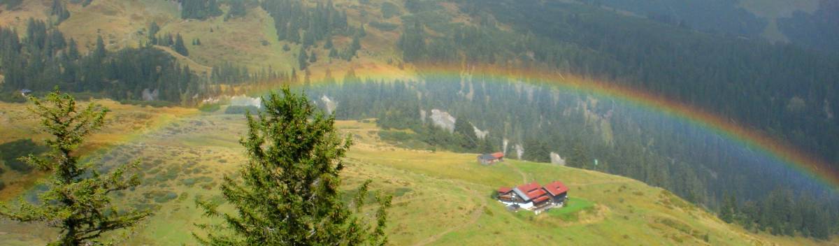 Regenbogen über der Schwarzwasserhütte