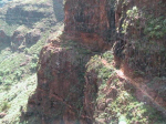 Pfad in der Steilwand des Barranco de Guarimiar